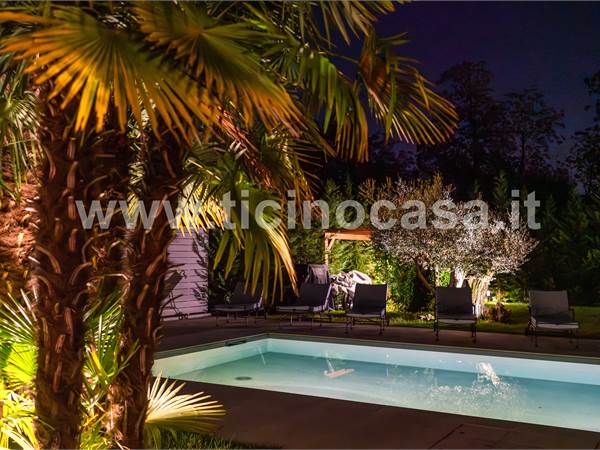 Villa singola con piscina 